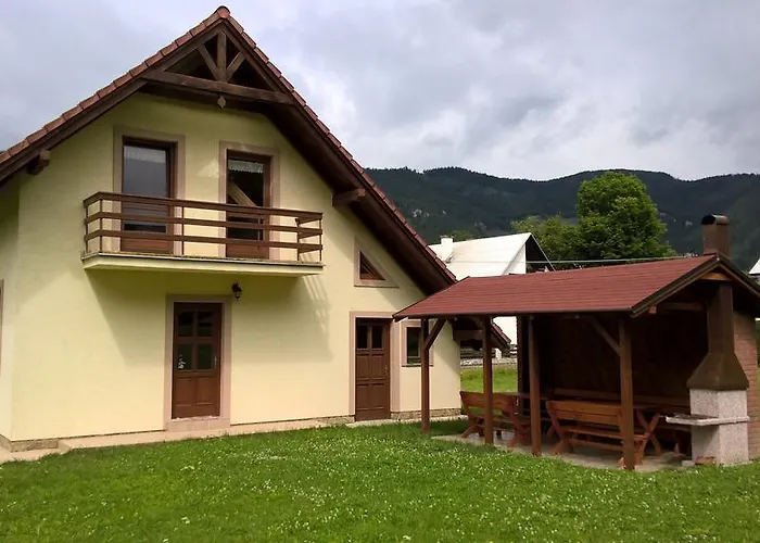 Semesterbostad Monika